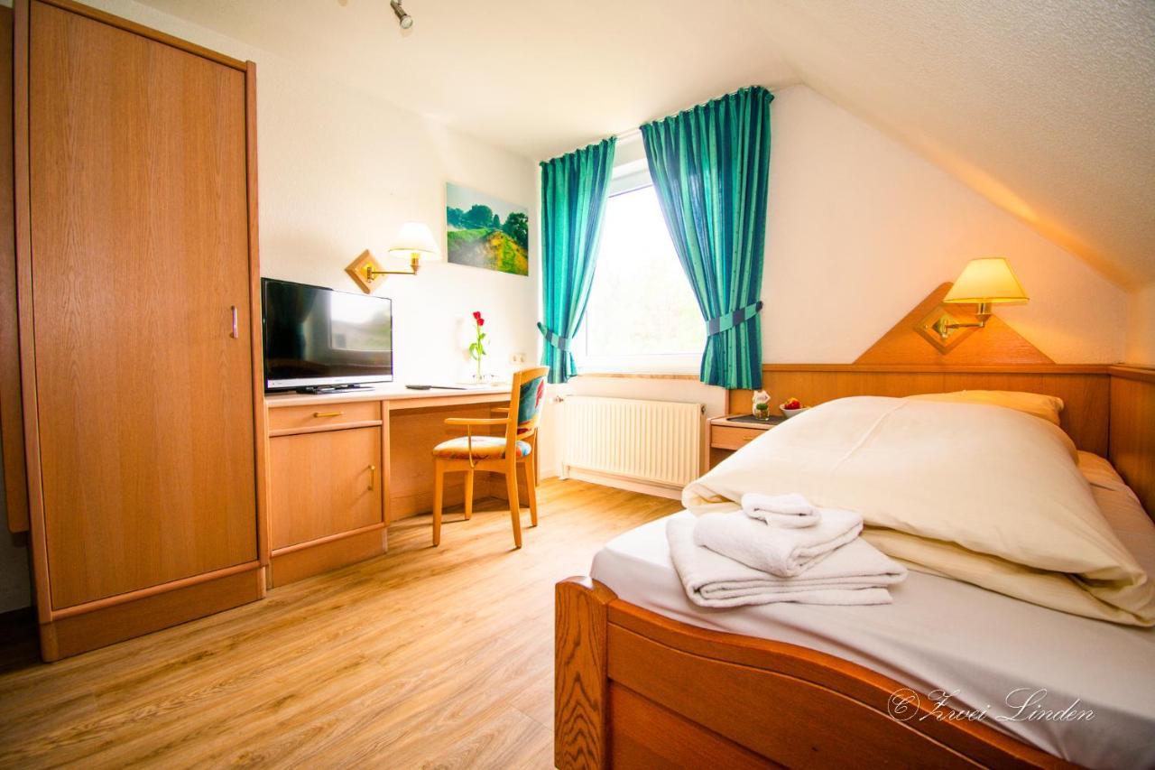 Hotel Zwei Linden - Links Der Elbe - Niedersachsen Balje Dış mekan fotoğraf