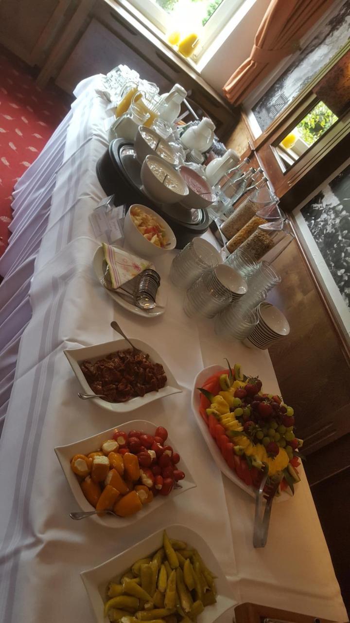 Hotel Zwei Linden - Links Der Elbe - Niedersachsen Balje Dış mekan fotoğraf